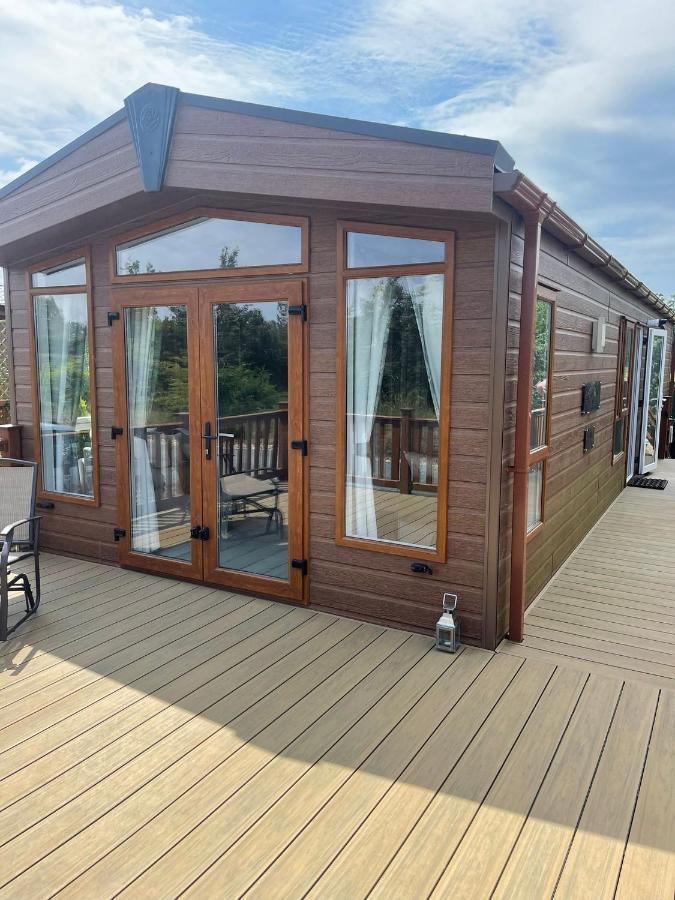 Fern Lodge With Hot Tub Stonham Aspall Buitenkant foto