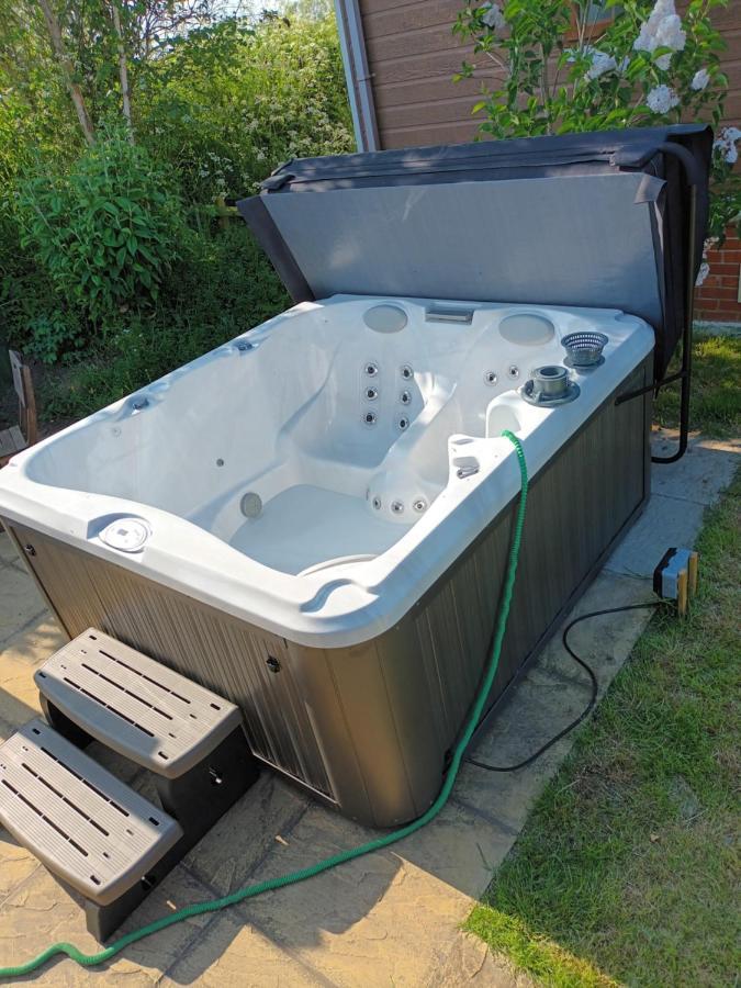 Fern Lodge With Hot Tub Stonham Aspall Buitenkant foto